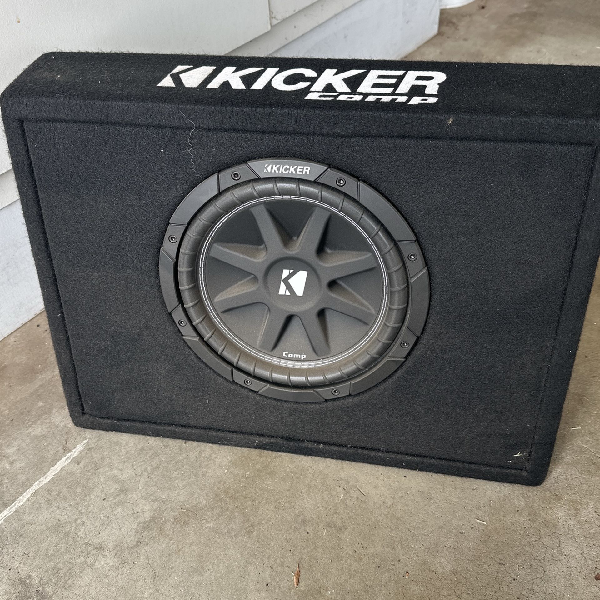 Kicker Comp 10” Subwoofer With Internal Amp