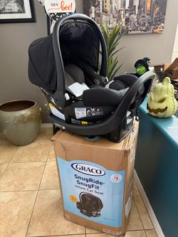 Title Brand New Graco SnugRide SnugFit Infant Car Seat- Gotham- 04/20/2026