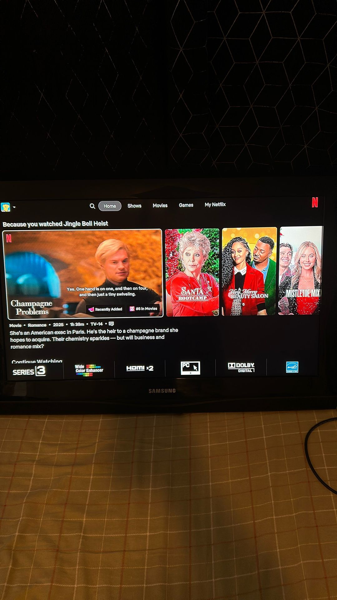 Samsung TV, 32 Inch TV with Roku.