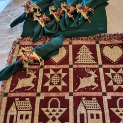 Green Oval Table Cloth Six Place Mats, Napkins and Napkin Holders