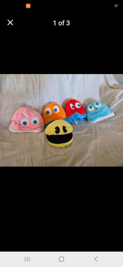 Pac-Man and Ghosts Plush Hat Set