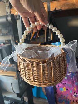 Flower girl basket