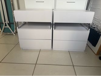 Two white night stands