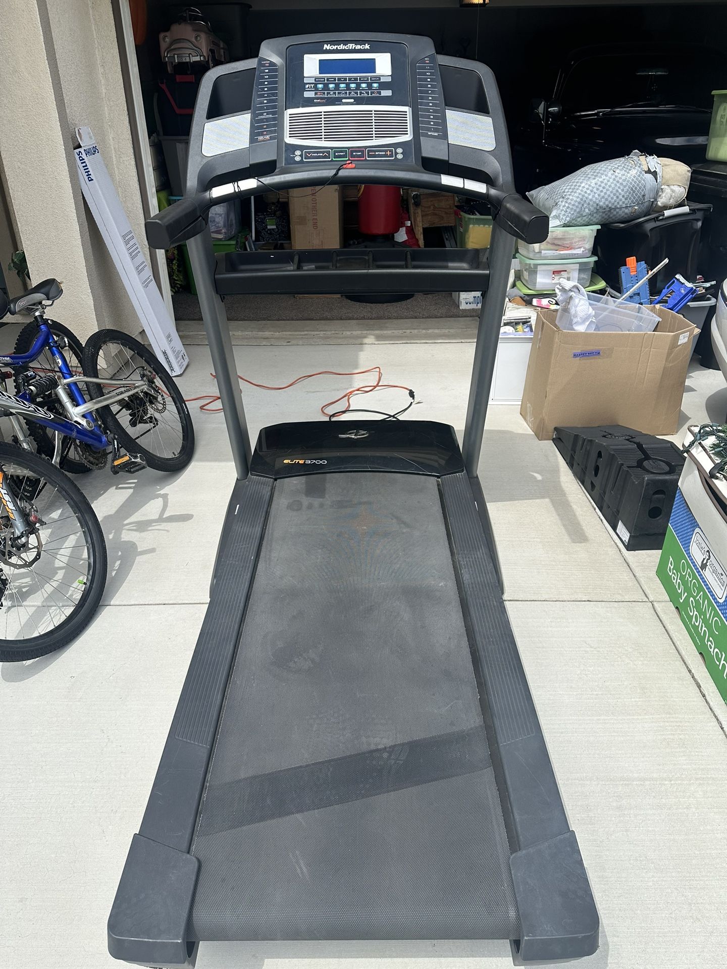 NordicTrack Elite 3700 Treadmill