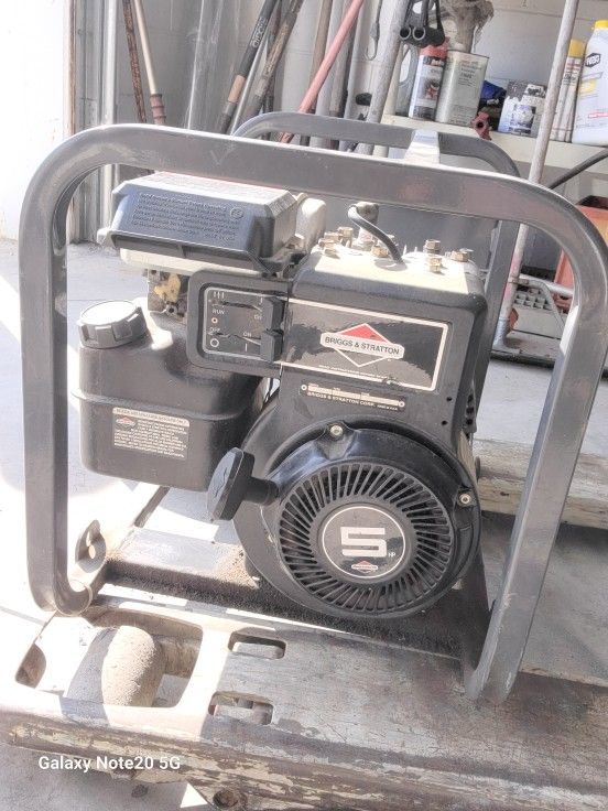 Generator/ 2400 Watt