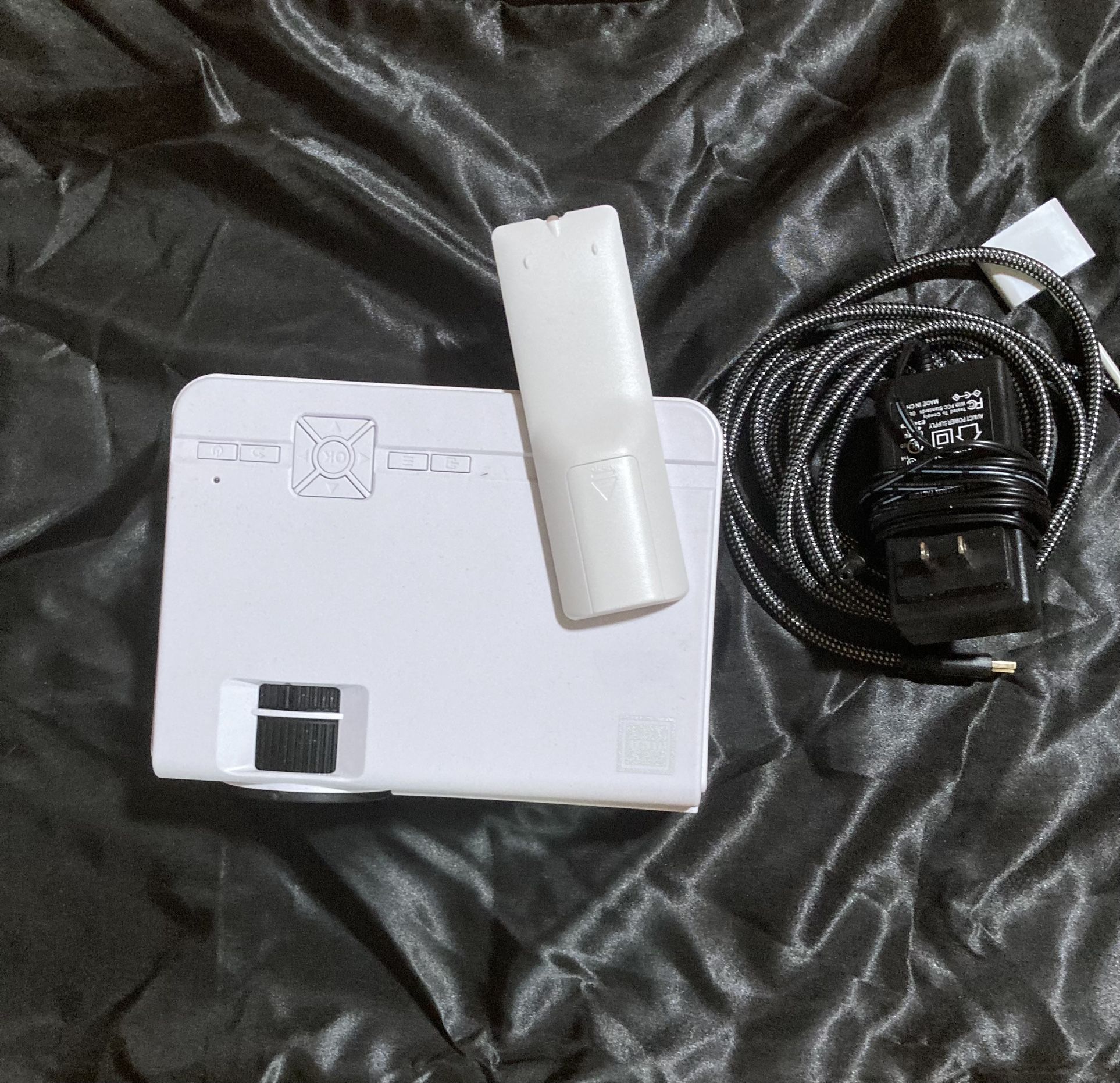 Projector Screen