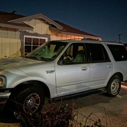 Ford Expedition Parts