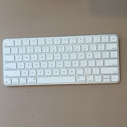 Magic Keyboard