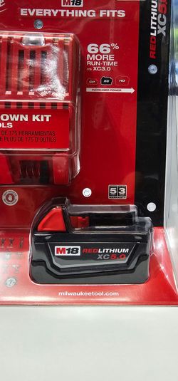 Milwaukee m18 battery and charger, bateria de Milwaukee m18 y cargador