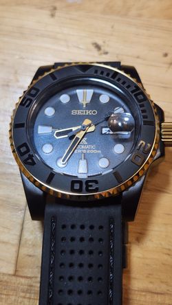 SEIKO Mod custom Gold On Black Anodized