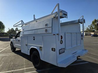 2016 Ford F-350 Chassis