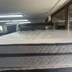 FULL SIZE MATTRESS & BOX SPRING BED SET