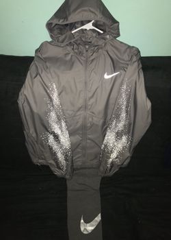 Nike Women’s Sportswear- Brand New w/tags