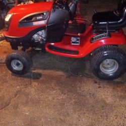 CRAFTSMAN 46IN CUT RIDEING MOWER WITH A 21HP BRIGGS AND