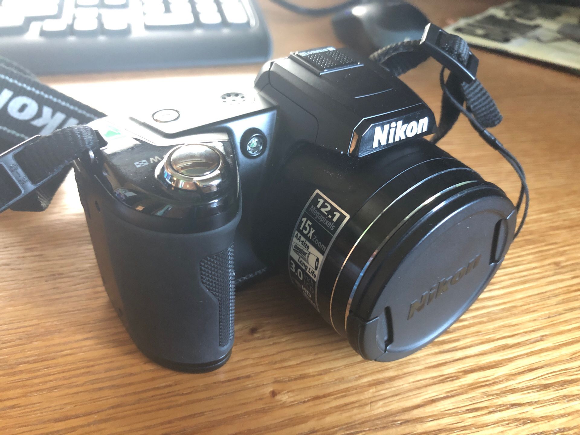 Nikon Coolpix L110 digital camera 12.1MP