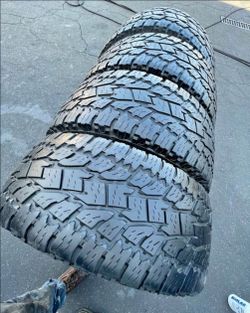 Toyo tires 35x12'50R20 LT set of Tires en excelente condición 80%life 😎🏁