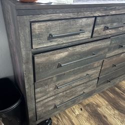 Bedroom Drawers And Bed King Size