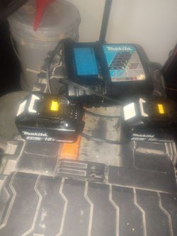 Makita 18V Batteries and DC18RC Charger