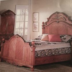 Very Nice Big Oak Bedroom Set Comes With Footboard Headboard Sideboards Three Large Cabinets Very Very Good Condition Queen Size Bed To A Three Tables