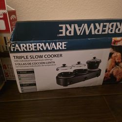Triple Slow Cooker 