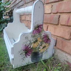 Vintage Shabby Chic Wooden Hand Painted Basket Garden Tote Caddy