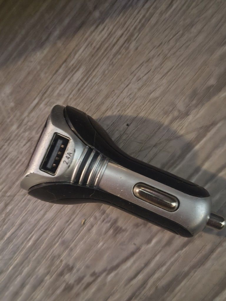  Bluetooth FM transmitter+USB Car charger