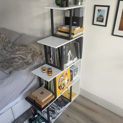 5-Tier Modern Bookshelf / Room Divider