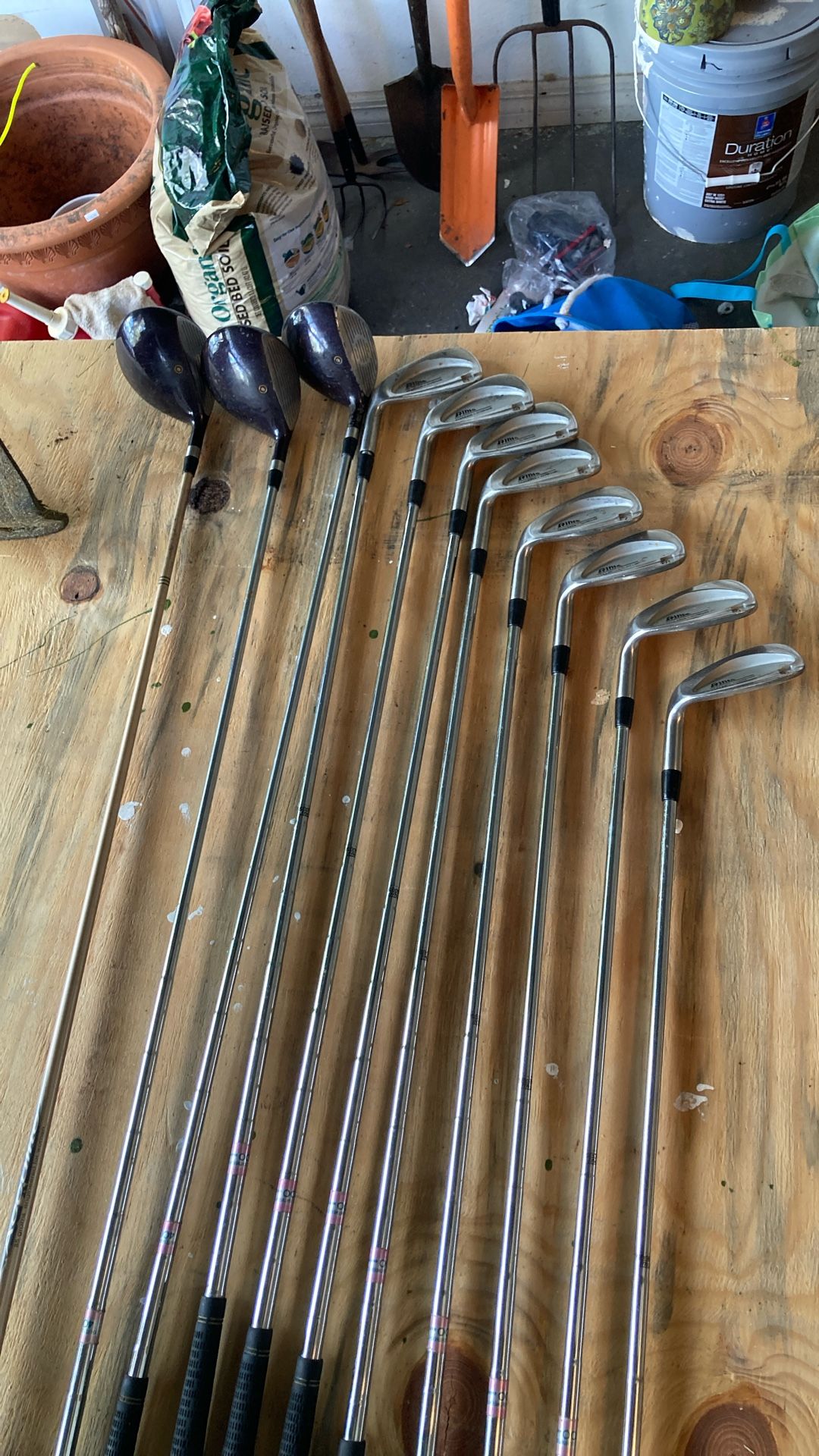 Left Handed Women’s Golf Club Set With Balls