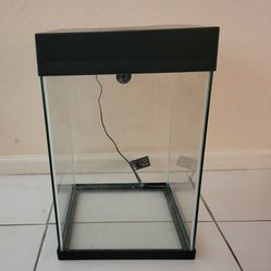 VERTICAL 10 GALLON AQUARIUM WITH TOP
