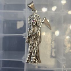 SILVER PENDANT SANTA MUERTE