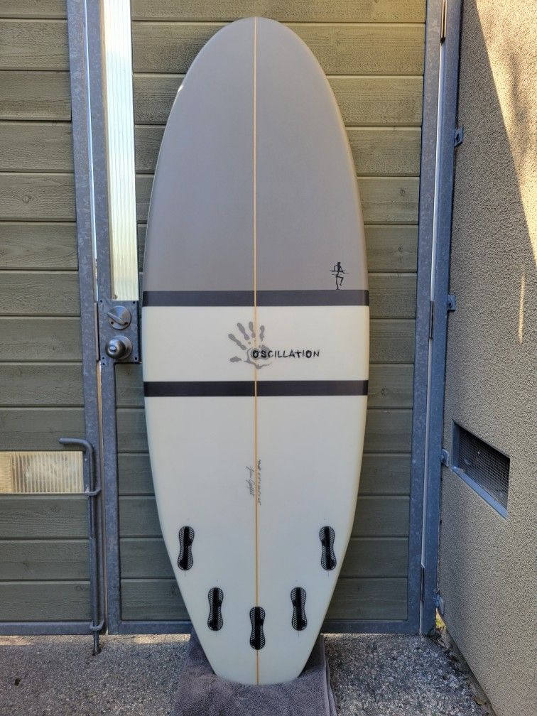 Surfboard 5'-7"