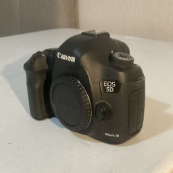 Canon EOS 5D Mark III Body