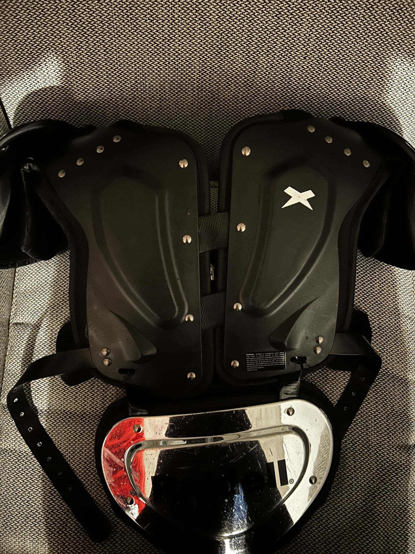 Xenith Shoulder Pads/Backplate - size medium