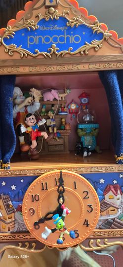 PINOCCHIO  MUSICAL BOX  $120