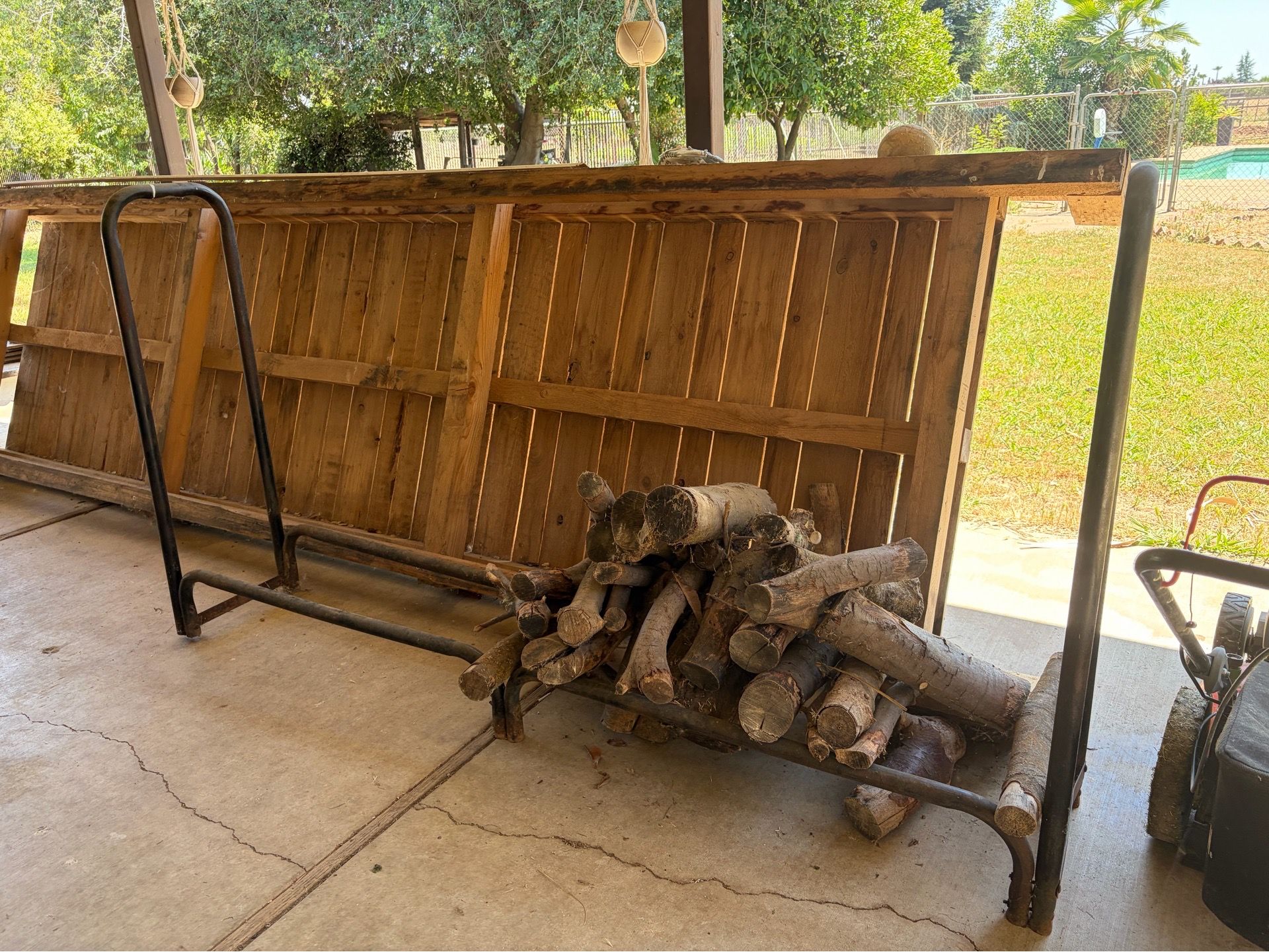 Log rack
