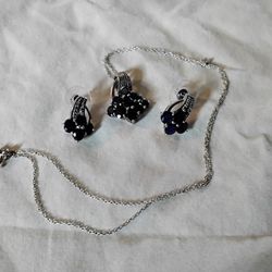 Blue Sapphire Diamond Pendant With Earings 