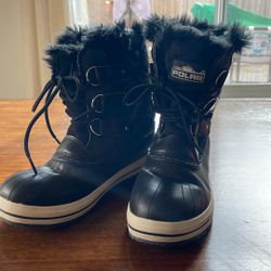 Women’s Snow Shoes 