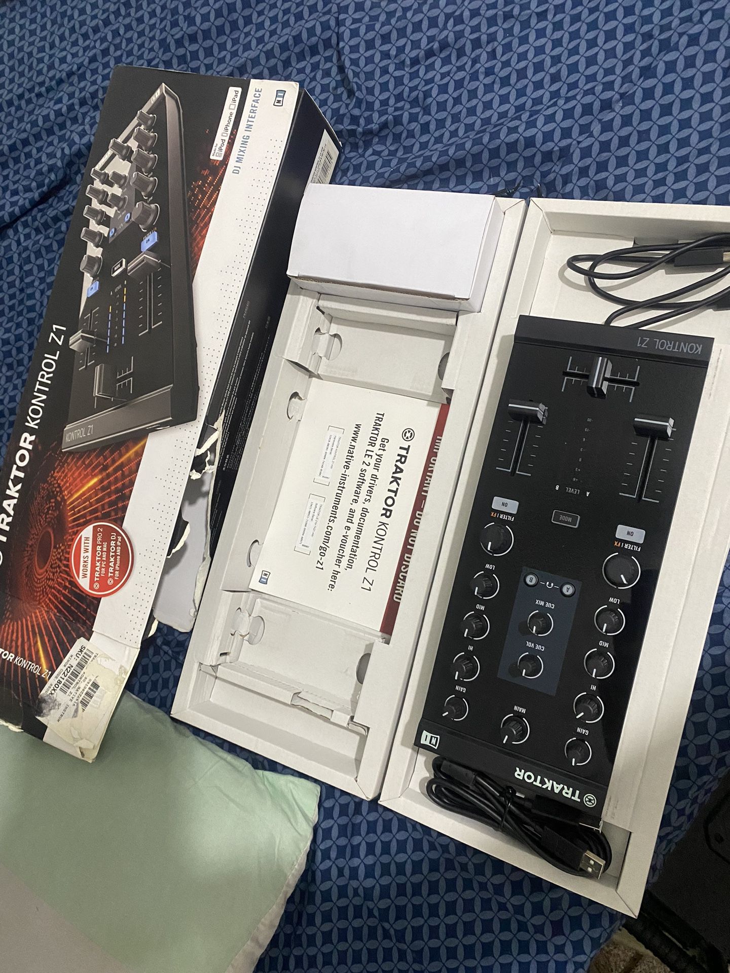 Traktor Kontrol Z1