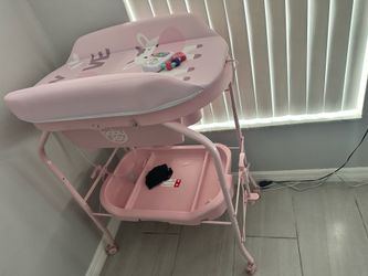 Baby changing table & bath tub 2 in 1