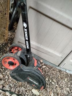 Black And Decker LE750 Electric Edger for Sale in Mineola, NY - OfferUp