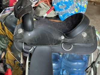 Wintec Horse Saddle 16in