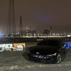 Hyundai Elantra Hybrid Limited 2024