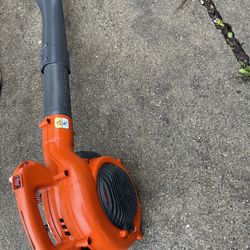 Husqvarna 125B Gas Leaf Blower