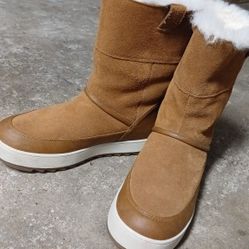 Kollaburra By Ugg Boots Size 7 