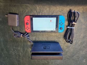 Handheld gaming console