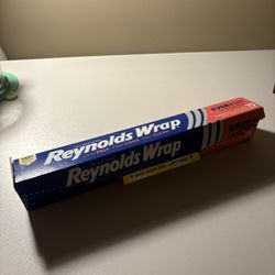 Reynolds Wrap Standard Aluminum Foil, 75 Sq Ft