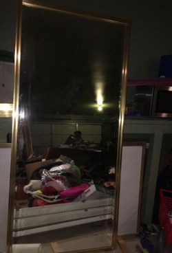 2 Closet doors