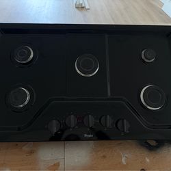 Whirlpool 5-Burner Gas Cooktop – Black | Model WCG51US6DB00