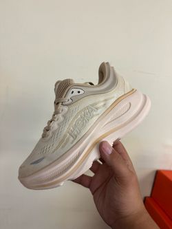 Hoka Bondi 9 size 6.5 womens