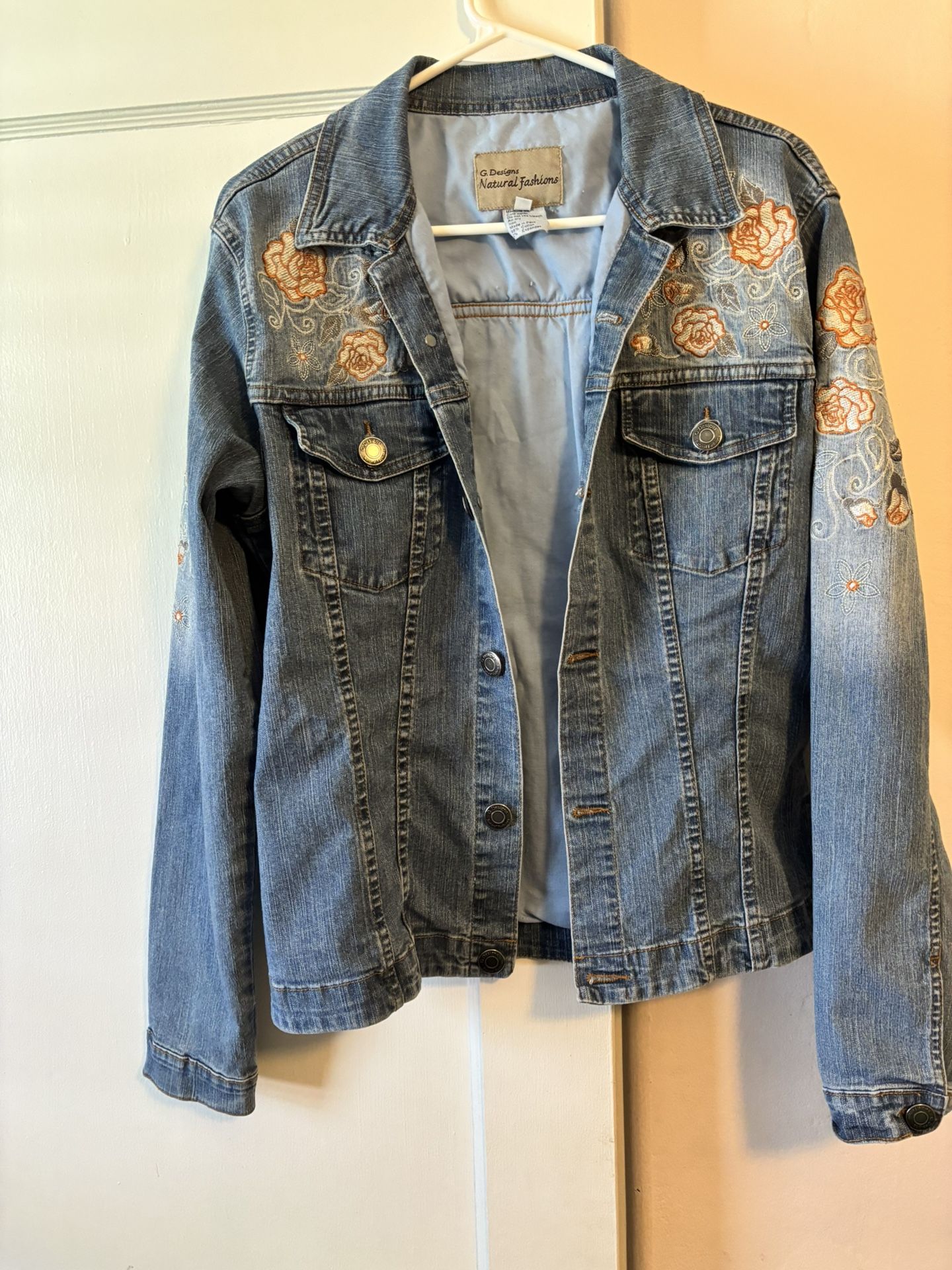 Women’s embroidered Levi jacket